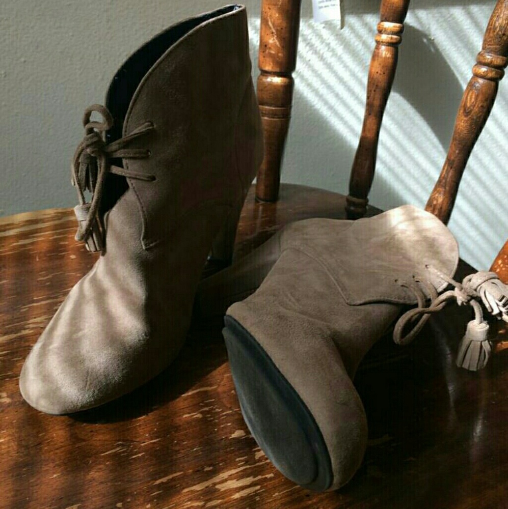 Ankle boots.
